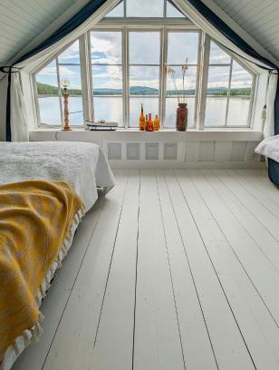 Nasviken House | Lantlig Stuga Med Panoramautsikt Över Hansesjön