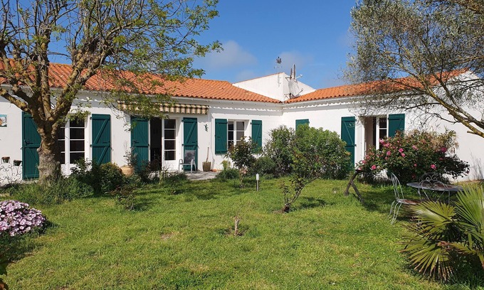 Saint-Clement-des-Baleines House | Large, fully renovated house 90 m from the island's most beautiful beach