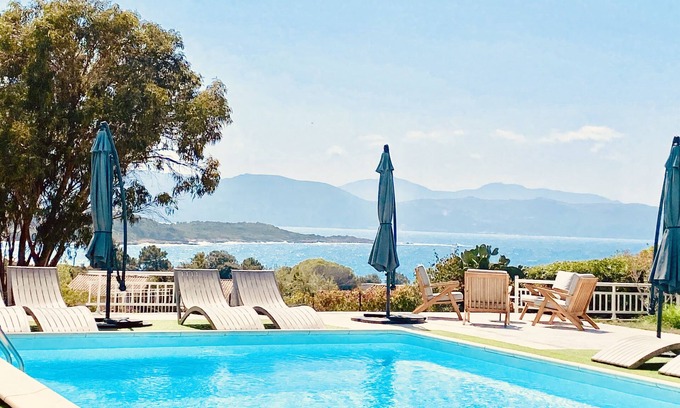 Sagone House | Large 8 bedroom house, beach on foot, sea view, swimming pool