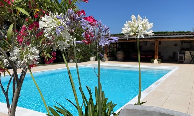 Saix House | Large air-conditioned house, swimming pool Secure Very quiet Pétanque, Table tennis