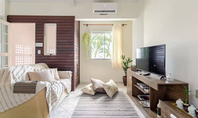 Carianos Apartment | Large and charming apartment with AC near Florianópolis International Airport