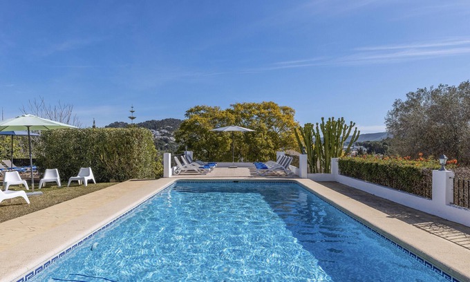 Tarraula Villa | Large and comfortable villa in Javea, on the Costa Blanca, Spain with private pool for 18 persons