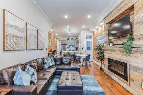 North Philadelphia West Apartment | Large Bi-Level 3BR w Patio - 10 min to DT