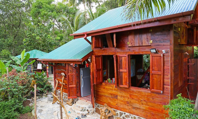 La Plaine House | Large charming bungalow in natural wood and several modules