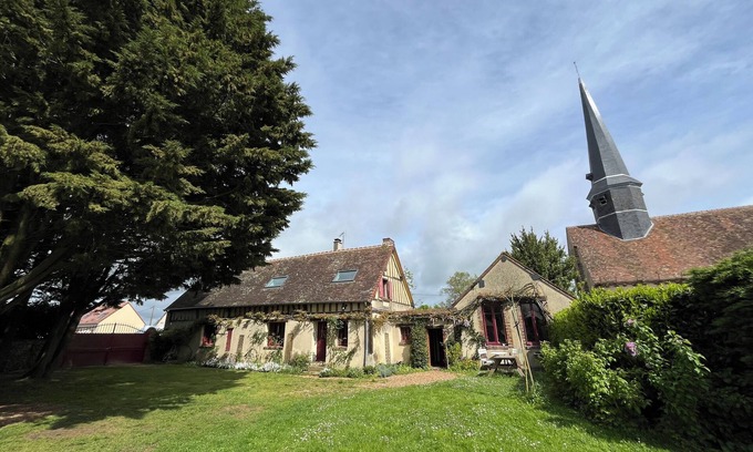 Bullou House | Large charming farmhouse - large plot, quiet, 1H30 from Paris center