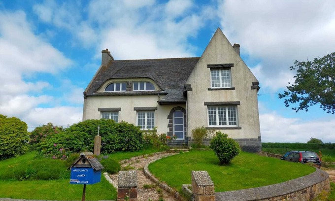Plouzevede House | Large neo-Breton house to discover