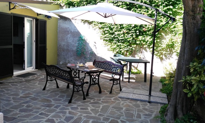 Fano Apartment | Large private courtyard. Beach agreement, bike rental, pizzeria. free WIFI