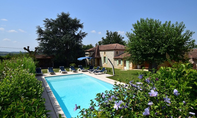 Saint-Georges Other | Large self-catering gîte on a farm, in the heart of the Lot Valley