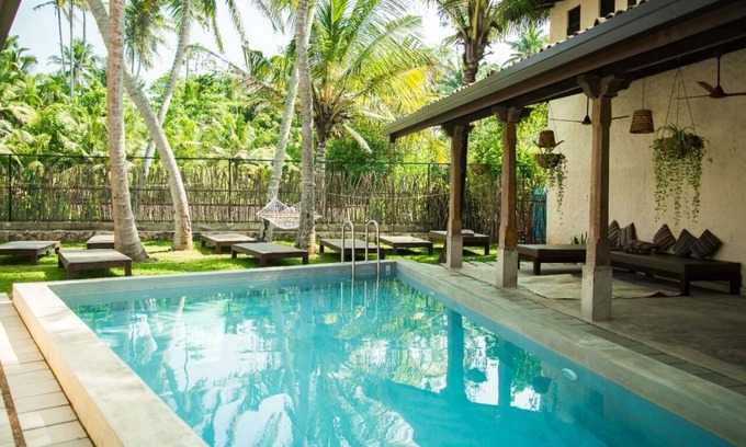 Midigama East House | Largely open to make the most of the wonderful sea breeze