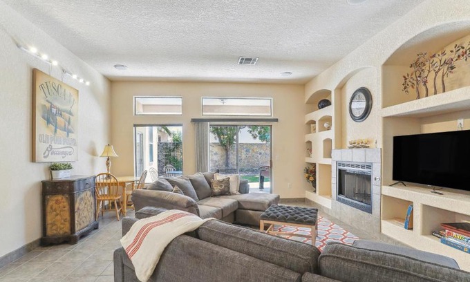 Las Cruces House | Las Cruces Vacation Rental Near Trails and Golf!