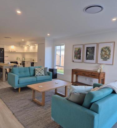 Cotswold Hills House | Latsky Luxe Retreat