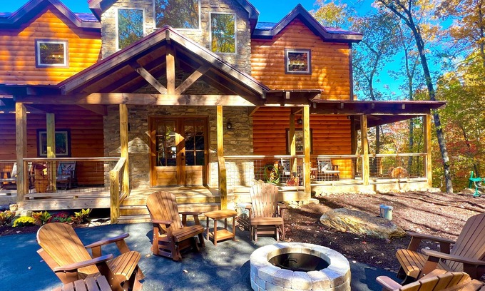 Walland Cabin | Lazy Bear Lodge