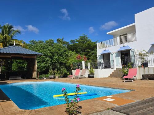 Port Louis Apartment | Lazy Tilapia