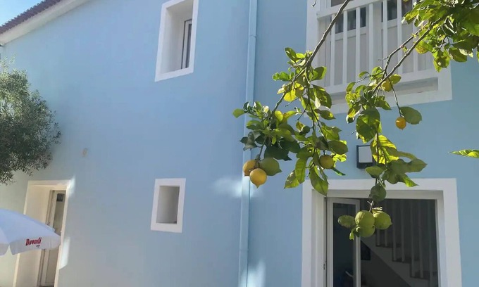Setubal House | LazyDaze!