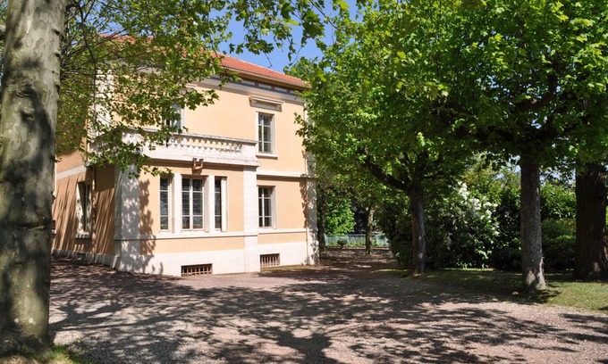 Vancia - Crepieux House | Le Castel Biodiversity Park - Garden room