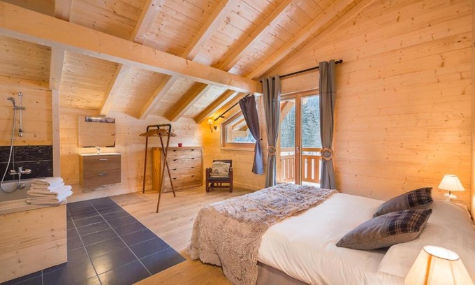 La Chapelle-d'Abondance Ski Chalet | Le Ciste - Chalet - BO Immobilier- Châtel- remises sur les forfaits de skis Châtel ou Portes du soleil