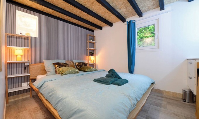 Treville House | Le Clôt , Charmante Propriété Barbecueparking Animaux de Compagnie Acceptés!