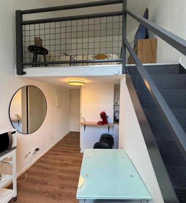 Toulouse South-East Apartment | Le Cocon des Géants