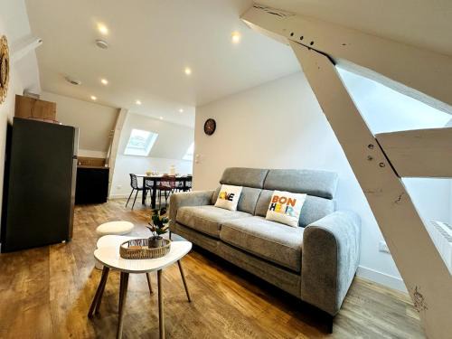 Montaubert - Rille - Saint-Sulpice Apartment | Le Donjon - Centre Fougères