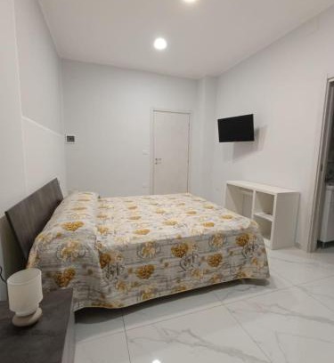 Maddaloni Apartment | Le follie