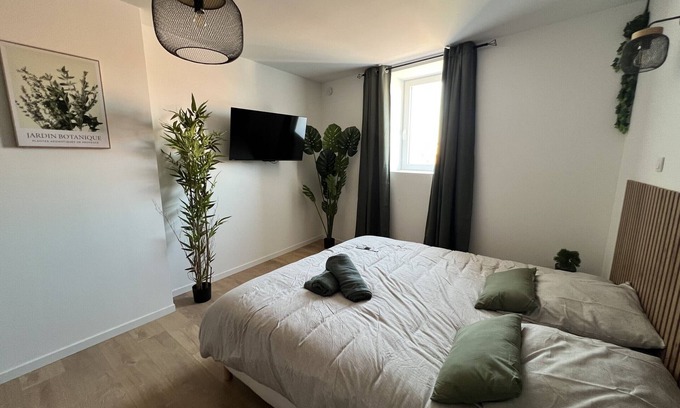 Lens Apartment | Le Jardin Botanique : Balnéo 2p