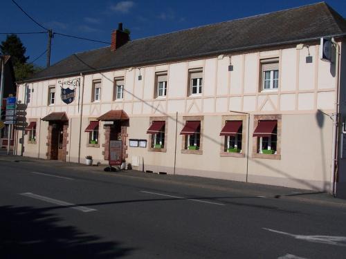 Vallon-en-Sully Hotel | le lichou