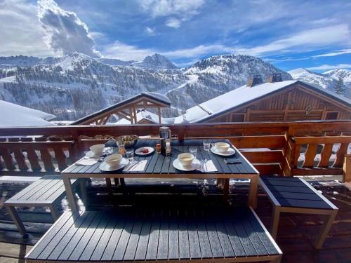 Isola Ski Chalet | Le lido des neiges - splendid luxury chalet 4 bedrooms 4 bathrooms