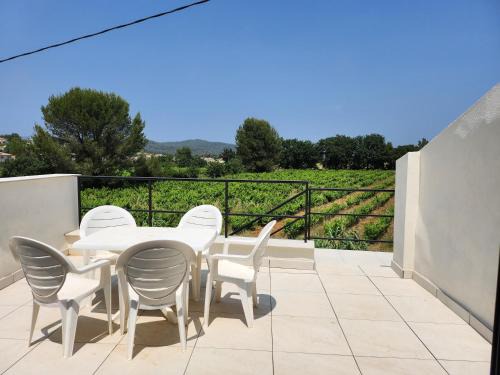 La Crau Apartment | Le mas d'Harry