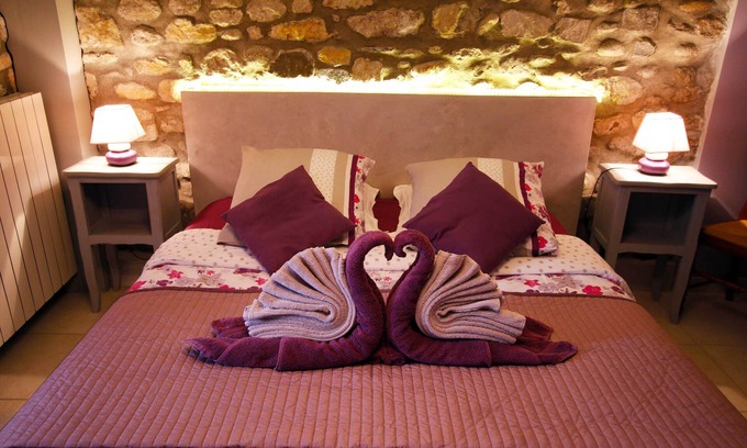 Saint-Alban-sous-Sampzon Cottage | Le Mas de la Colombe* 15personnes, heated pool, 9 bedrooms