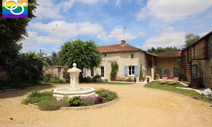 Pouant Bed & Breakfast | Le Mas Pouantais