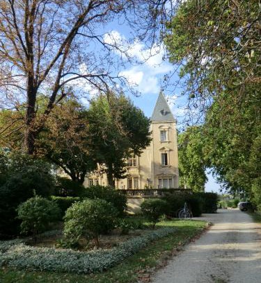 Violes Bed & Breakfast | le Mogador château du Martinet