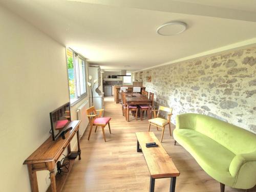 La Verrie Apartment | Le Pont Bas bord de rivière proche Puy du Fou