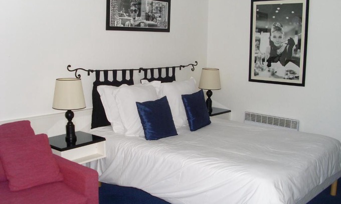 Saulx-les-Chartreux Hotel | Le Relais Des Chartreux