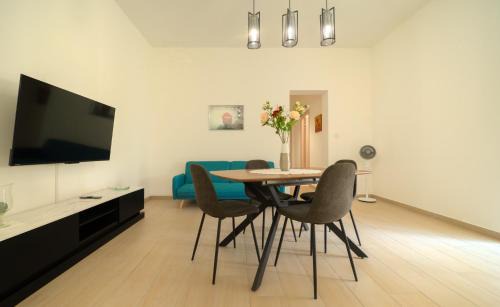 Barcellona Pozzo di Gotto Apartment | Le rose di Mimmo Casa vacanze