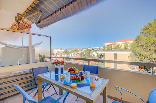 Juan-les-Pins Apartment | Le San Diego with Shared Pool - Happy Rentals