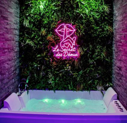 Forcalqueiret House | Le secret des déoux love room