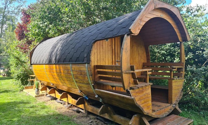 Buhl-Lorraine Bed & Breakfast | Le Tonneau insolite du Souffle du Saule