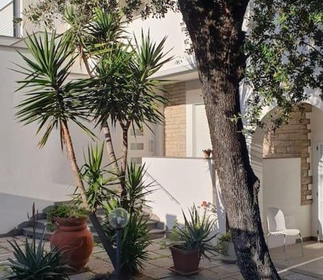 San Vincenzo Apartment | Lecci al Mare