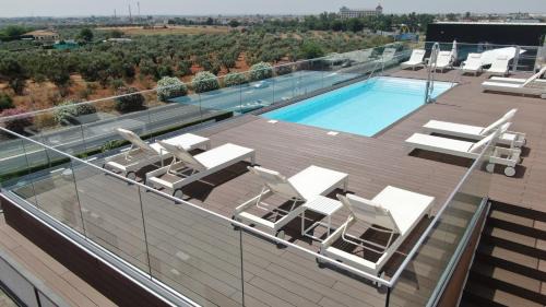 Sanlucar la Mayor Hotel | Leflet Sanlucar