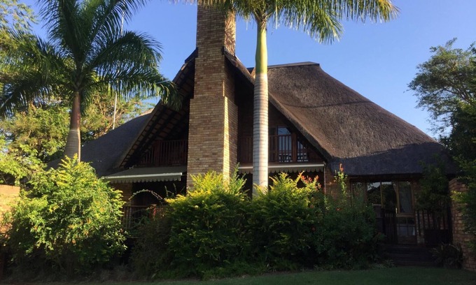 Hazyview House | Legend Safaris - Kruger Park Lodge