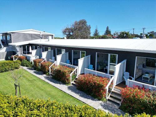 Leigh Hotel | Leigh Central