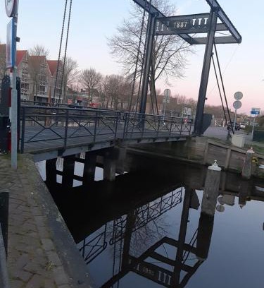 Sneek Bed & Breakfast | Lekkerwegbijleeuwen, 1 minuut naar hartje centrum