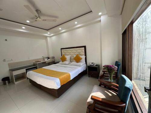 Chhatarpur Hotel | Lemon Green Residency - Hotel and Serviced Apartments