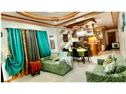 Davao House | Lens Staycation 3BDR-2BR-Downstairs ,NetflixWifi