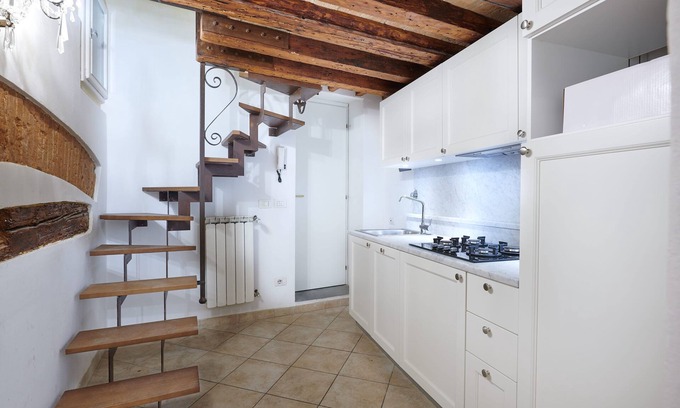 Duomo Apartment | Leoni Suite by Mmega