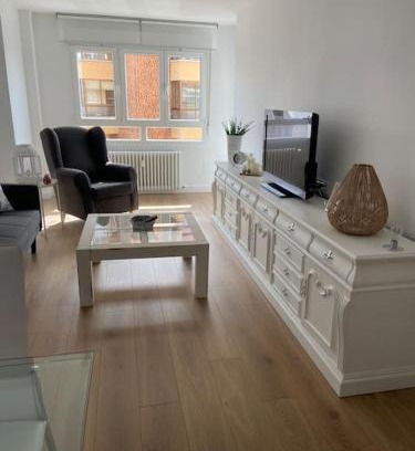 Leon Apartment | Leonmisol