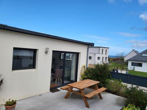Saint-Pol-de-Leon House | LES EMBRUNS MARINE