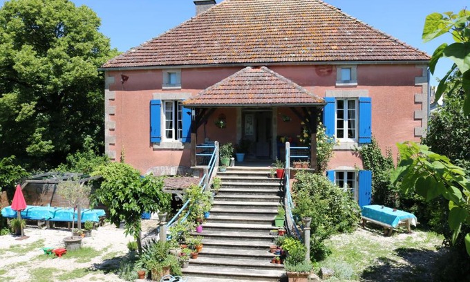 Saint-Matre House | Les Escaliers de La Combe