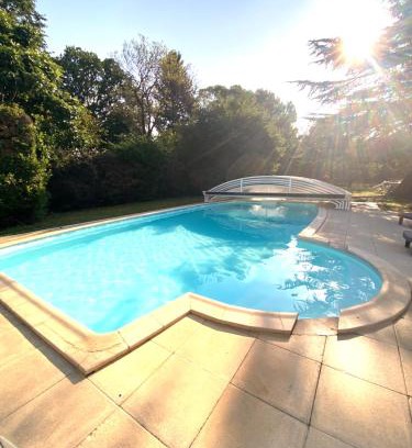 Carpentras House | Les Mourguettes maison familiale avec piscine et garage sur 2000 m2 de terrain en campagne