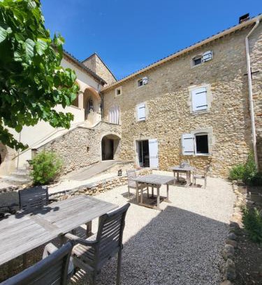 Saint-Victor-de-Malcap Bed & Breakfast | Les parfums du midi